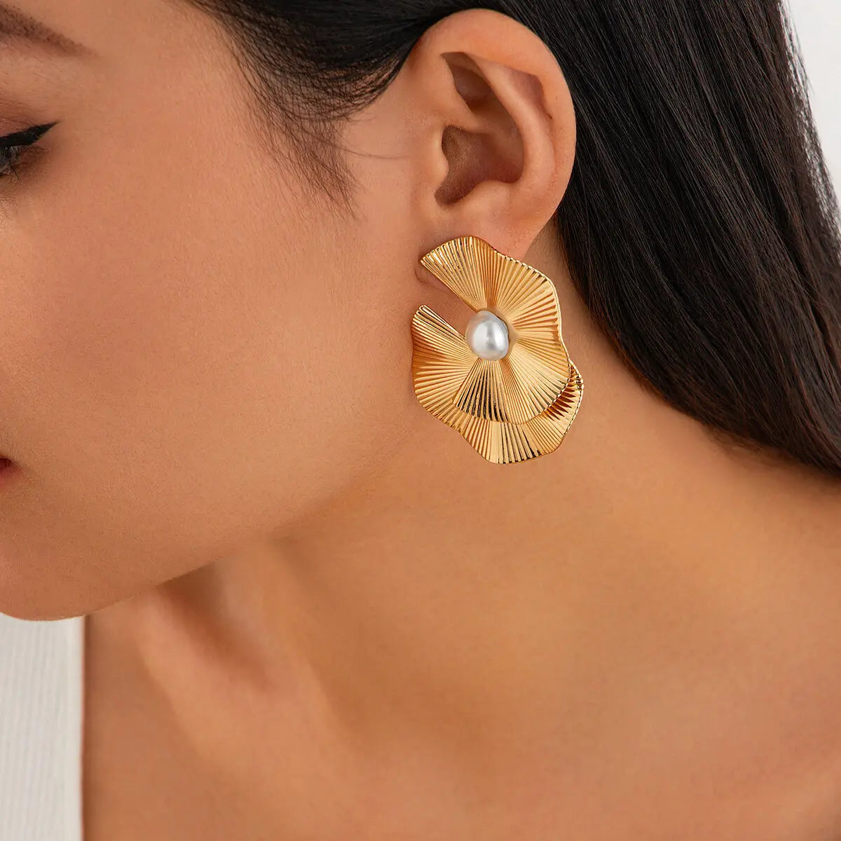 Aurora Shell Studs