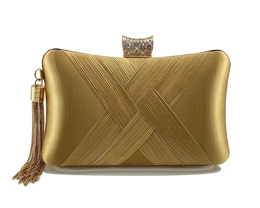 The Aurelia Clutch
