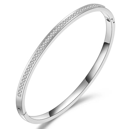 The Valencia Diamond-Edge Bangle