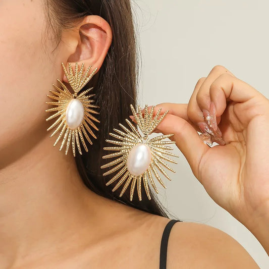 Luna Pearl Sunburst Drops