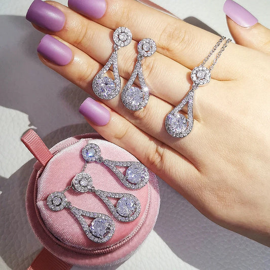 The Éternelle Collection