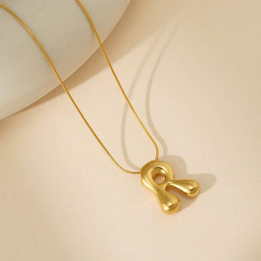 "R" Éternelle Bubble Letter Necklace – Gold Initial Pendant